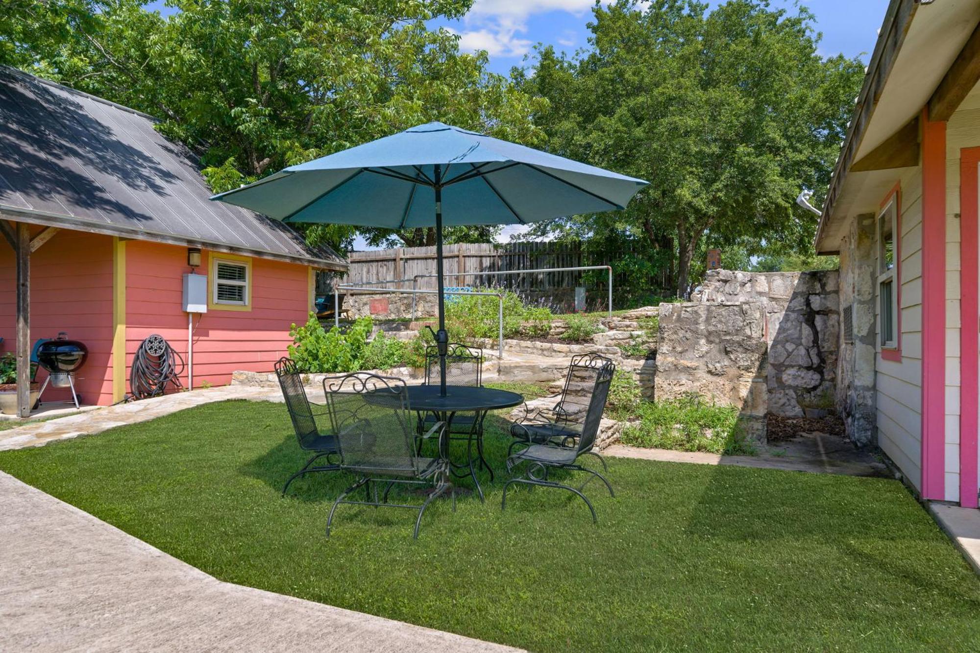 Blanco Riverside Cottages Екстериор снимка